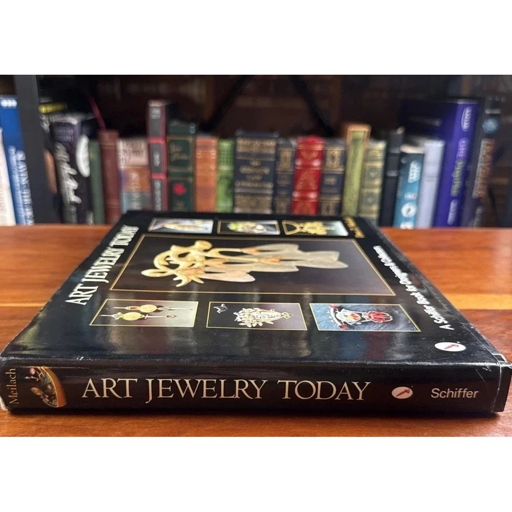 Art Jewelry Today by Dona Z. Meilach (2003 Hardcover) for Designers & Collectors